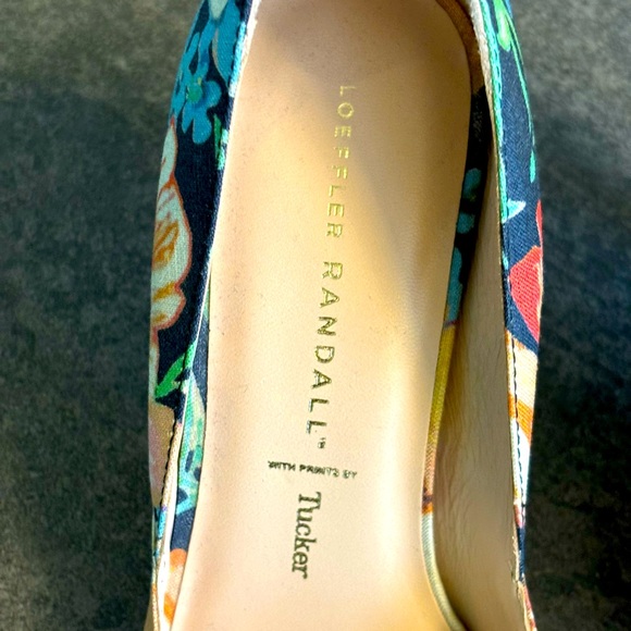 Loeffler Randall size 7.5 - Picture 3 of 5